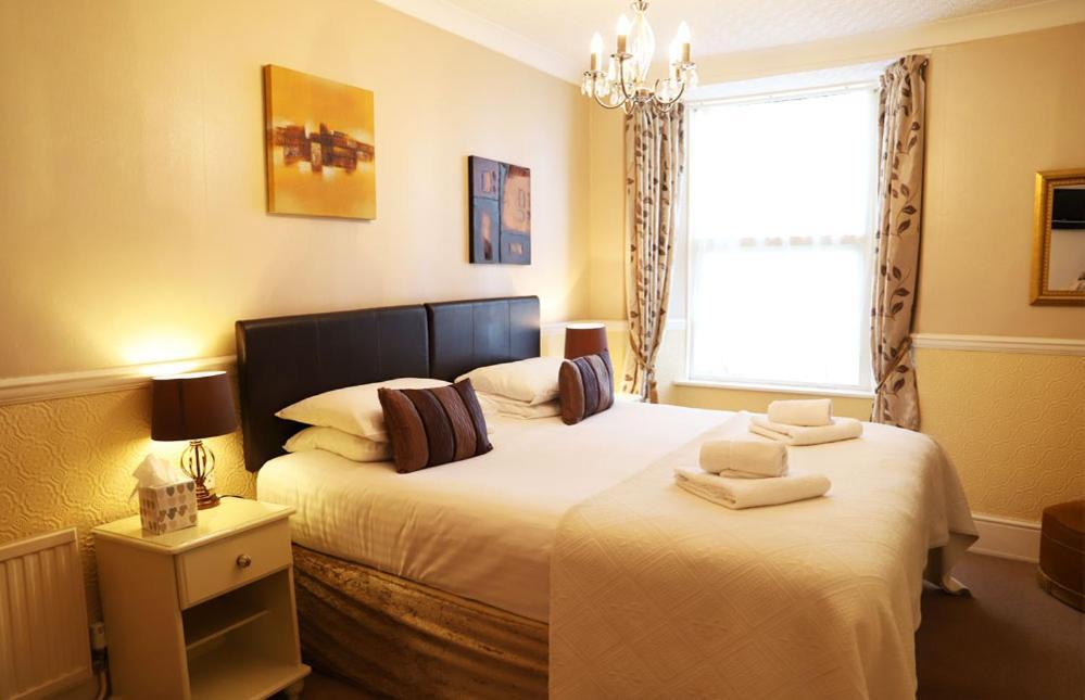 Bed and Breakfast The Thornhill à Teignmouth Extérieur photo