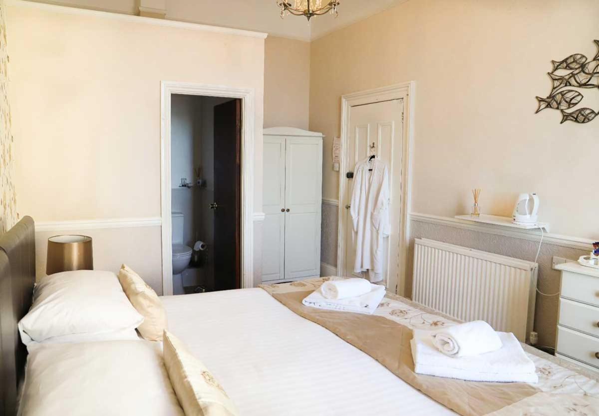 Bed and Breakfast The Thornhill à Teignmouth Extérieur photo
