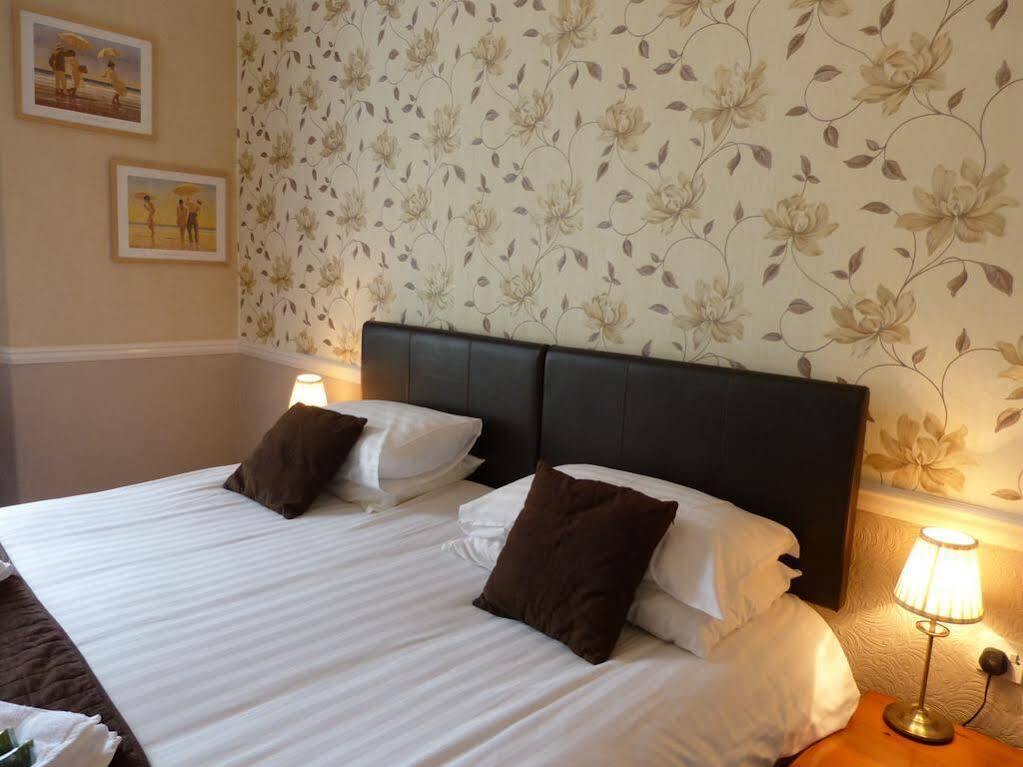 Bed and Breakfast The Thornhill à Teignmouth Extérieur photo